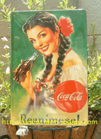 Coca-Cola �h�C�c�� �L���u���L�A�[�g�Ŕ�